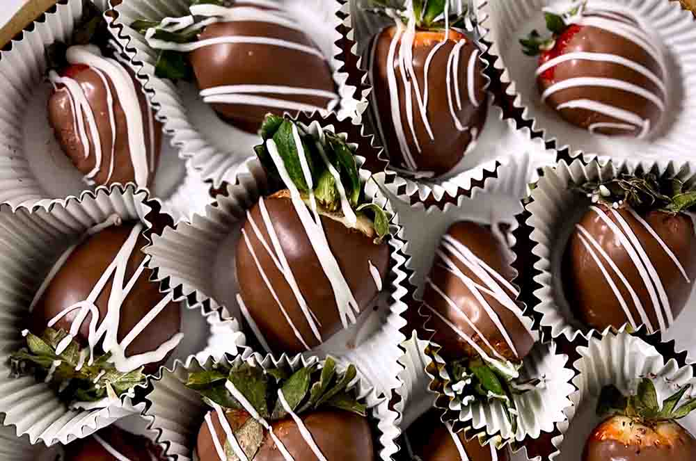 Valentine's and Galentine's Catering in Cleveland with Vegan Chocolate Covered Strawberries